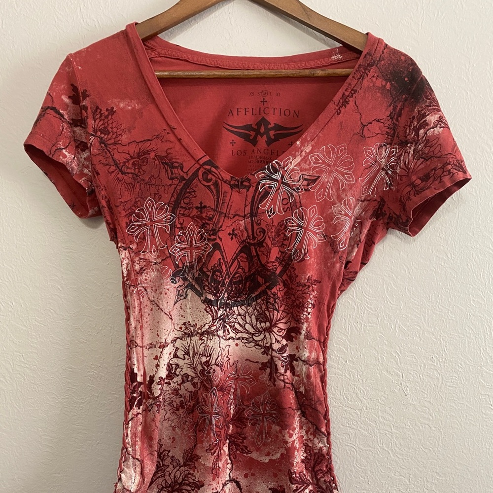 Women’s Affliction V-Neck Braided sides with crosses